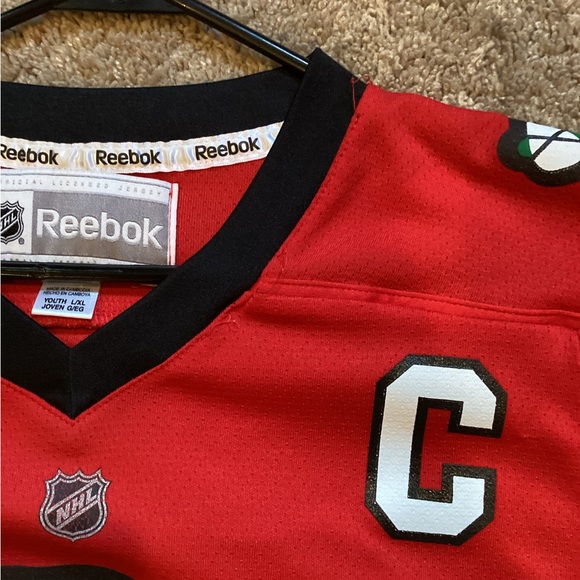 Rebok Chicago Blackhawks Toews Jersey Used - Picture 14 of 14